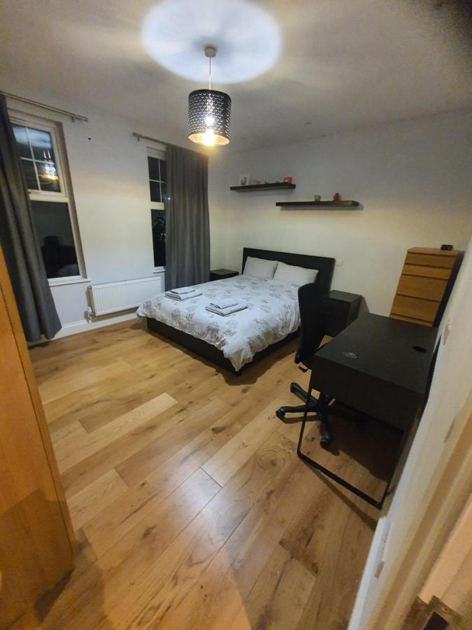 Daniari Guest Rooms Erith Exterior photo